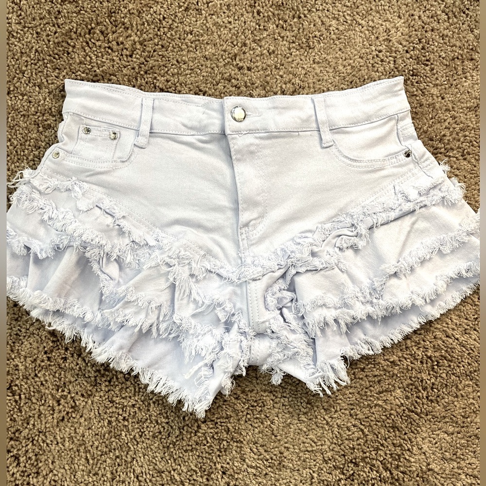 Fringe white shorts